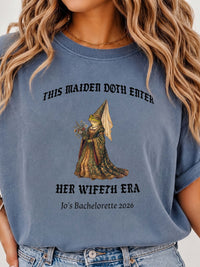 RodyThread Custom Medieval Frog Bachelorette Shirt for Bride Squad Goblincore Ren Faire Aesthetic Graphic Tee. Funny Wifeth Era Vintage Oversized T-Shirt Feral Bride Last Knight Out Meme Bachelorette Party Top Idea
