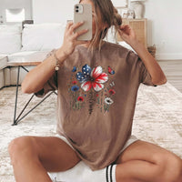 RodyThread Vintage USA 250th Anniversary Floral T-Shirt America 1776-2026 Graphic Tee Cute Patriotic American Flag Flower Butterfly Faith Freedom Pride Sage Green TShirt Women 4th of July Semiquincentennial Retro Aesthetic Casual Oversized Top