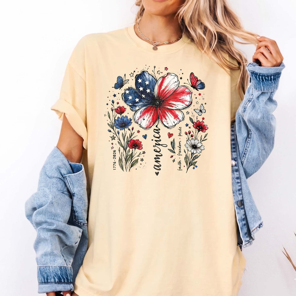 RodyThread Vintage USA 250th Anniversary Floral T-Shirt America 1776-2026 Graphic Tee Cute Patriotic American Flag Flower Butterfly Faith Freedom Pride Sage Green TShirt Women 4th of July Semiquincentennial Retro Aesthetic Casual Oversized Top