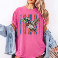 RodyThread Flying Mallard Duck Patriotic 4th Of July Graphic T-Shirt Unisex Men Women Retro Southern Western Aesthetic Cream Cotton Summer Independence Day Waterfowl Hunting Tee Apparel Vintage USA American Flag Country Outdoors Casual Top