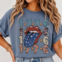 RodyThread Vintage 1776 Patriotic American Flag Tongue Graphic T-Shirt Retro Rock n Roll Fourth of July Oversized Tee Glitter Star Striped Tongue Graphic Shirt Cute Patriotic Top Women Independence Day Country Concert Oversized Top
