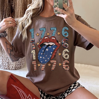 RodyThread Vintage 1776 Patriotic American Flag Tongue Graphic T-Shirt Retro Rock n Roll Fourth of July Oversized Tee Glitter Star Striped Tongue Graphic Shirt Cute Patriotic Top Women Independence Day Country Concert Oversized Top