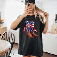 RodyThread Vintage Cowboy Boot Bow Graphic T-Shirt Patriotic 4th of July Western Cowgirl Oversized Tee American Flag Star Ribbon Boots Graphic Shirt Cute Country Music Concert Top Women American Flag Patriotic Cowboy Boots Graphic Tee