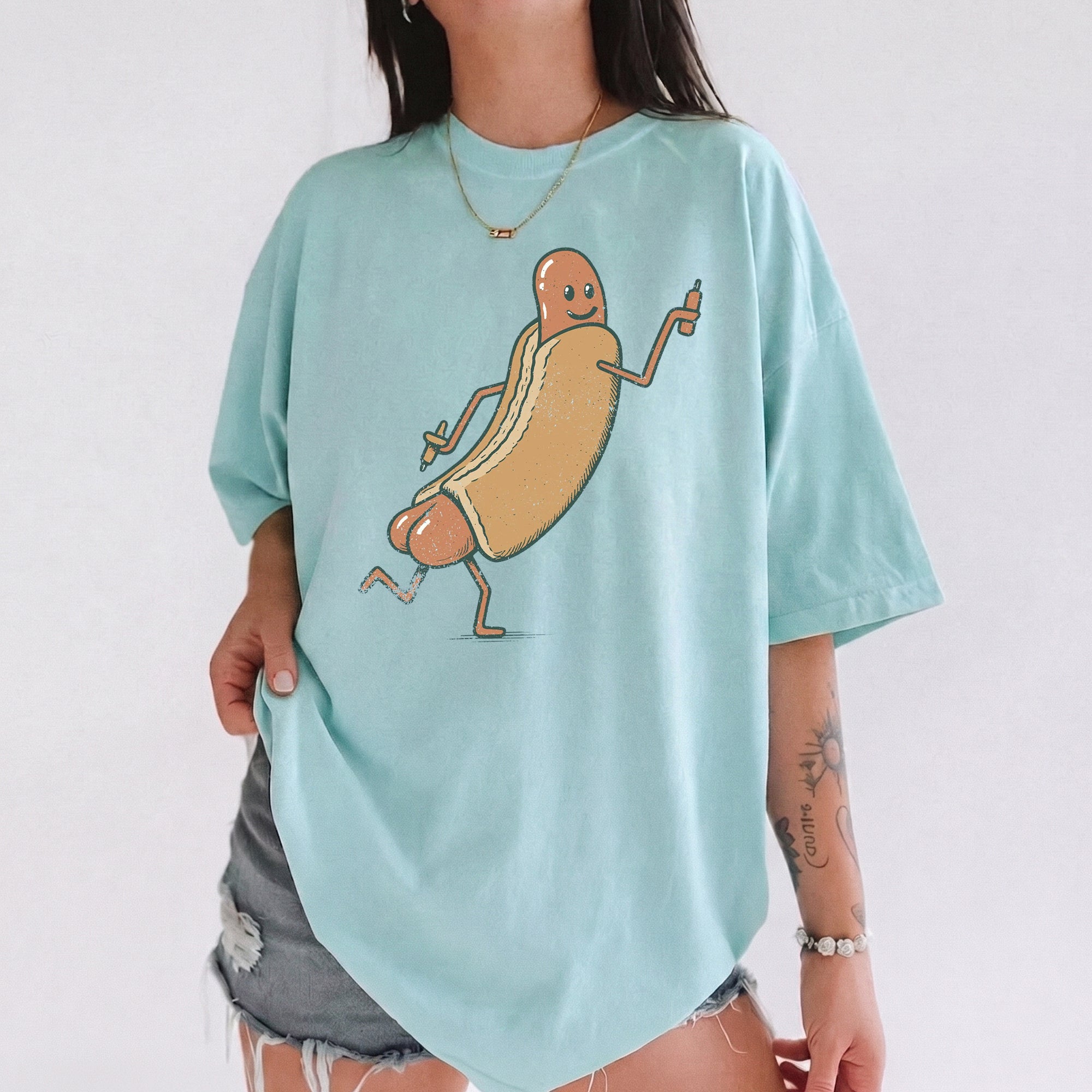 RodyThread Funny Hotdog Graphic T-Shirt Unisex Retro Foodie Cute Wiener Cartoon Graphic Tee Casual Vintage Aesthetic Cream Cotton Summer Top Novelty Gag Gift Shirt Classic Comfortable Clothing For Men And Women Daily Wear
