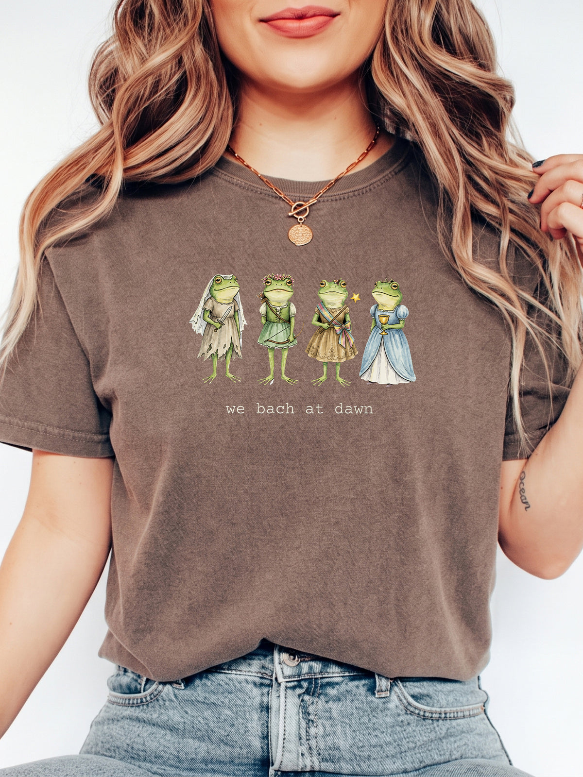 RodyThread Funny We Bach At Dawn Medieval Frog Bachelorette T-Shirt For Women Bridal Party Goblincore Ren Faire Vintage Wash Cotton Tee Whimsical Fairycore Unhinged Bach Matching Bridesmaid Shirt Last Knight Out