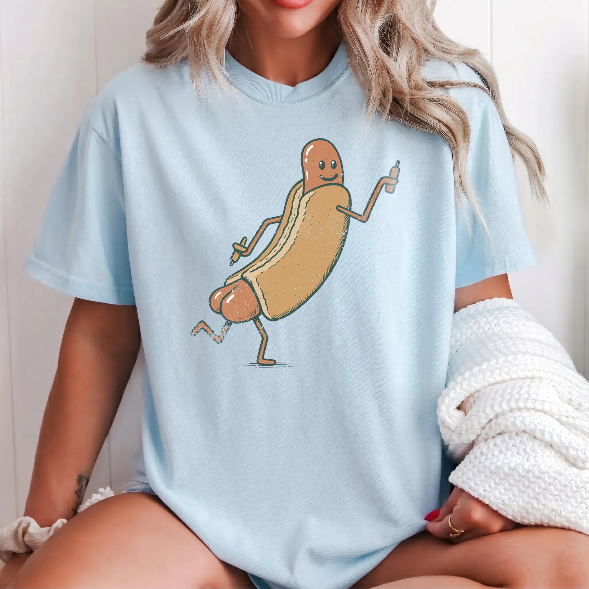 RodyThread Funny Hotdog Graphic T-Shirt Unisex Retro Foodie Cute Wiener Cartoon Graphic Tee Casual Vintage Aesthetic Cream Cotton Summer Top Novelty Gag Gift Shirt Classic Comfortable Clothing For Men And Women Daily Wear