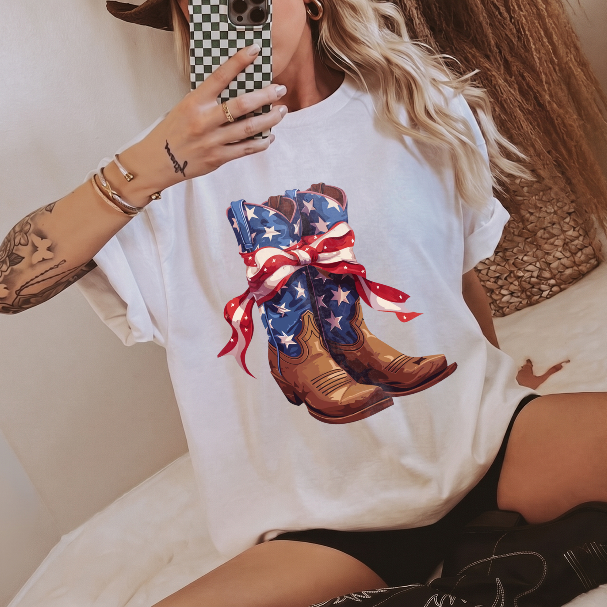 RodyThread Vintage Cowboy Boot Bow Graphic T-Shirt Patriotic 4th of July Western Cowgirl Oversized Tee American Flag Star Ribbon Boots Graphic Shirt Cute Country Music Concert Top Women American Flag Patriotic Cowboy Boots Graphic Tee
