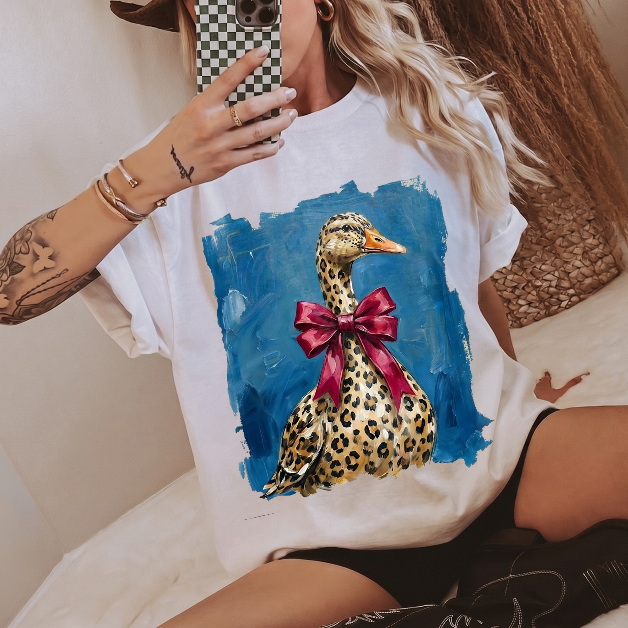 RodyThread Leopard Duck With Red Bow Graphic Tee Oversized T-Shirt For Women Coquette Preppy Southern Aesthetic Cream Yellow Cotton Blend 4th Of July Patriotic Summer Outfit Red White And Blue Independence Day Festival USA Apparel