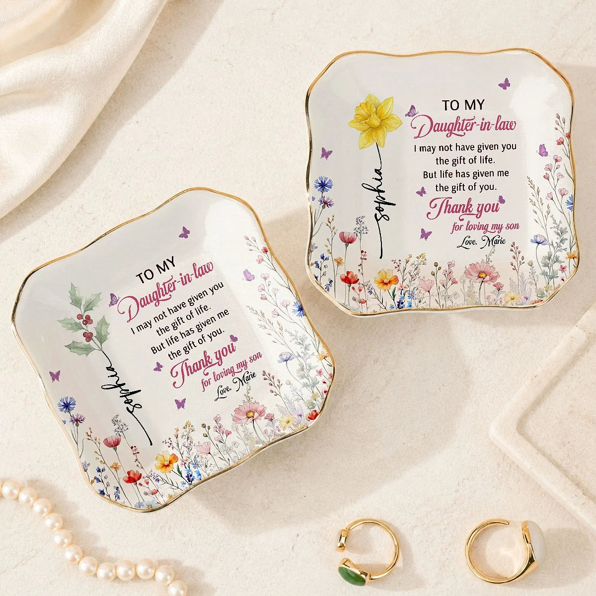Close-up of Daughter-in-Law Gift Trinket Dish Sentimental Mother in Law Quote Jewelry Tray