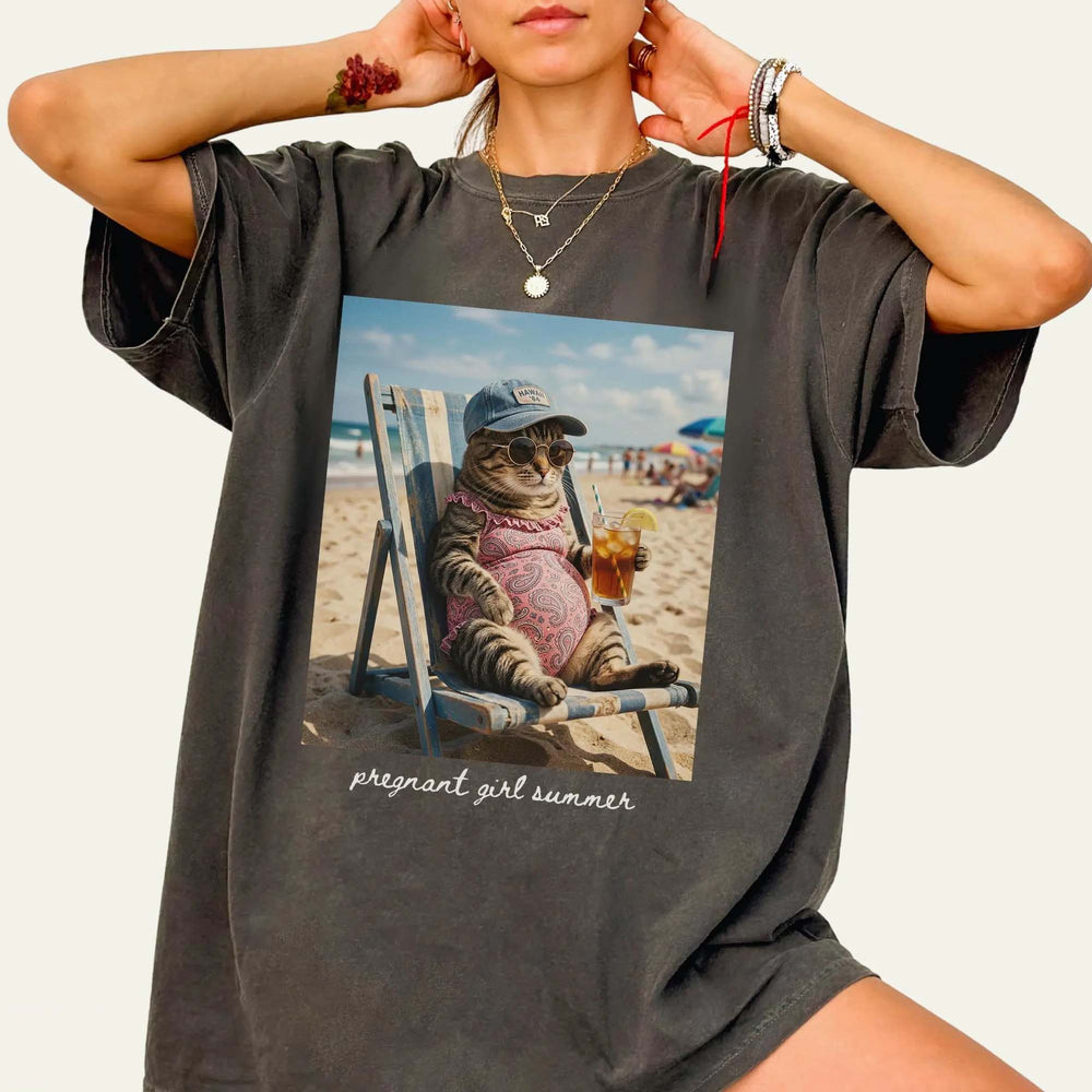 RodyThread Pregnant Girl Summer Funny Cat Meme Maternity Graphic T-Shirt For Expecting Moms Women Casual Vintage Wash Loose Fit Y2K Pepper Grey Cotton Tee Beach Pregnancy Announcement Baby Reveal Gift Summer Clothes Summervibes Wear