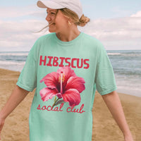 RodyThread Trendy Hibiscus Social Club Graphic Oversized T-Shirt Women Preppy Coconut Girl Aesthetic Coral Pink Cotton Top Tropical Aloha Hawaii Beach Lover Tee Summer Vacation Casual Loose Fit Flower Shirt Japan Okinawa Retro Holiday